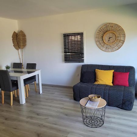 Appartement Tout Equipe En Rez-De-Jardin Entre Gard Et Ardeche Saint-Julien-de-Peyrolas Dış mekan fotoğraf