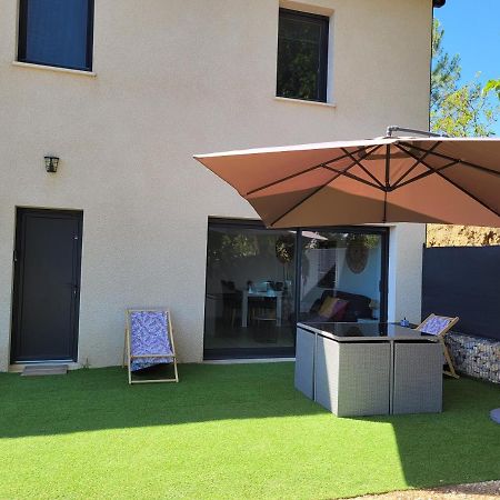 Appartement Tout Equipe En Rez-De-Jardin Entre Gard Et Ardeche Saint-Julien-de-Peyrolas Dış mekan fotoğraf