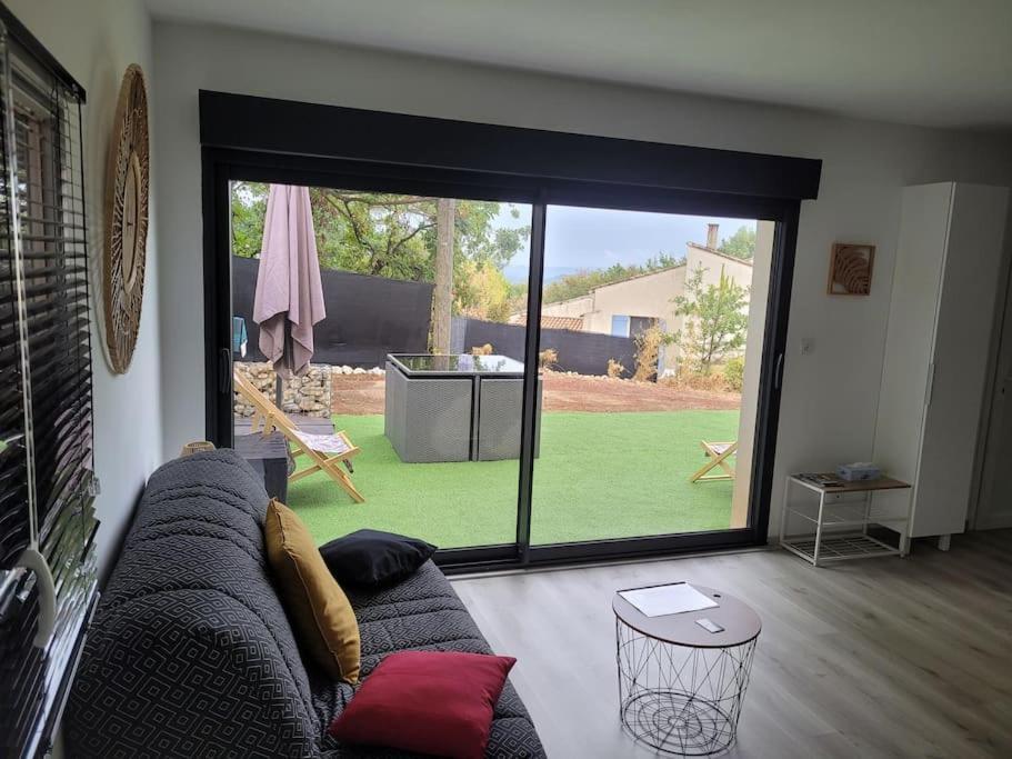 Appartement Tout Equipe En Rez-De-Jardin Entre Gard Et Ardeche Saint-Julien-de-Peyrolas Dış mekan fotoğraf