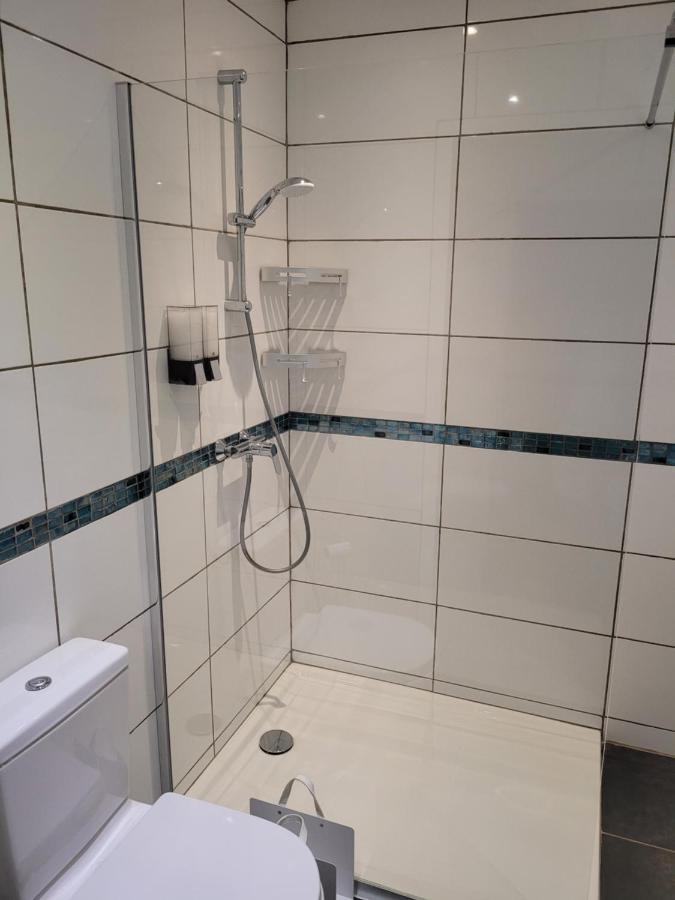 Appartement Tout Equipe En Rez-De-Jardin Entre Gard Et Ardeche Saint-Julien-de-Peyrolas Dış mekan fotoğraf