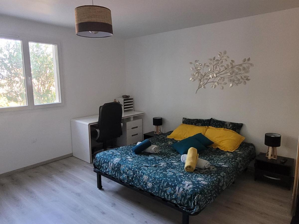 Appartement Tout Equipe En Rez-De-Jardin Entre Gard Et Ardeche Saint-Julien-de-Peyrolas Dış mekan fotoğraf